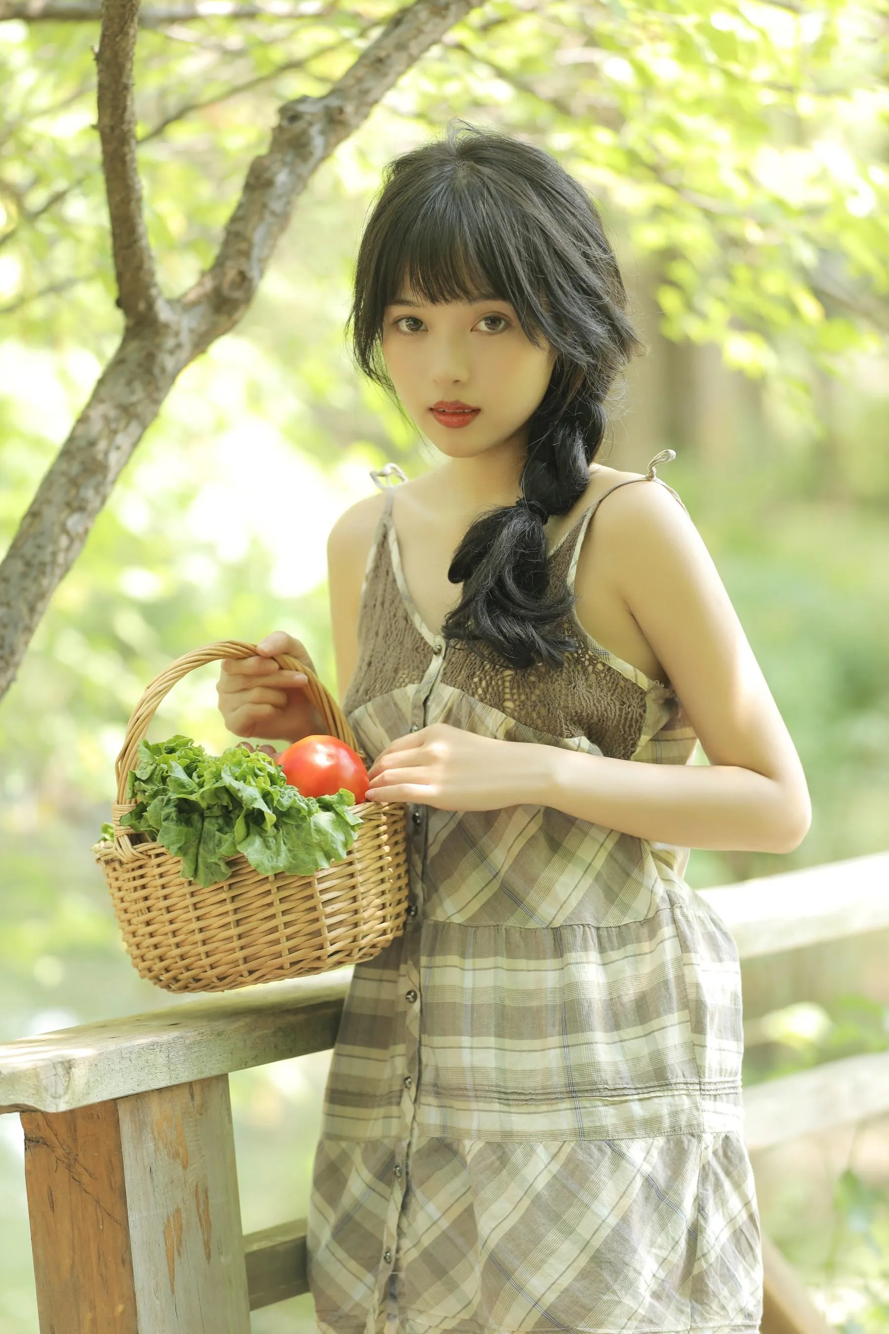[YITUYU艺图语]2022.09.22 小夏日 小薇人儿 [34P]插图5
